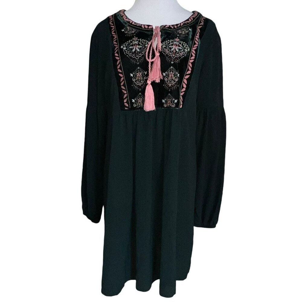 SIGNATURE STUDIO EMERAL‎ GREEN BOHO SHIFT DRESS EMBROIDERED VELVET TASSEL MEDIUM